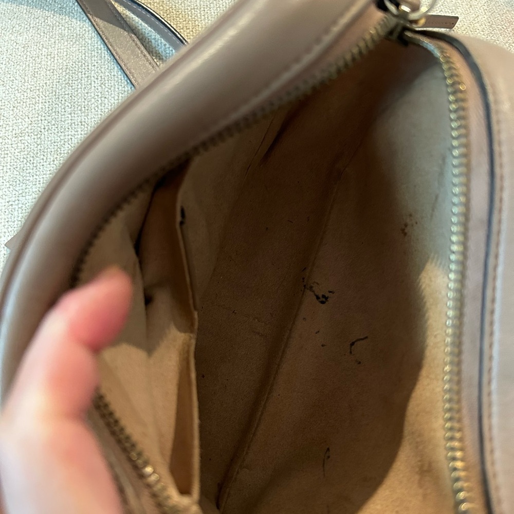 Gucci “GG Marmont Mini Shoulder Bag” in Dusty Pink Leather - Picture 5 of 11
